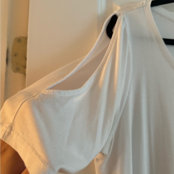 Plus Size 2X White T-Shirt - Picture 3 of 4